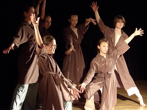 Zdjęcie przedstawia fragment z występu zespołu Akcent