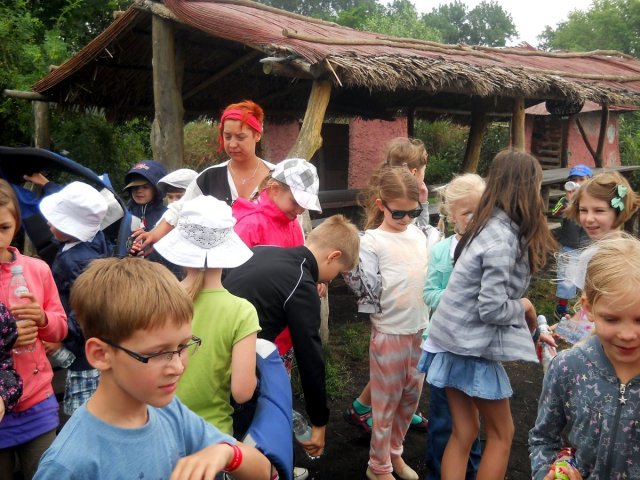 Turnus I - Akcja Lato 2014 - półkolonie, 7-11.07.2014 r., warsztaty w MDK2, Muzeum w Uzarzewie, Centrum Sportowe NIKU, Klub Nenufar w Kościanie, zabawy na Cytadeli.