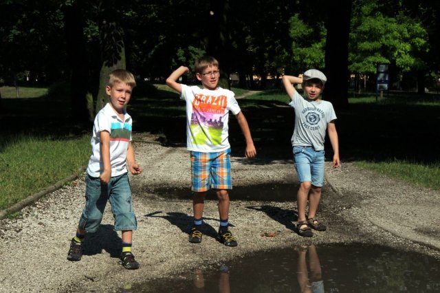 Turnus I - Akcja Lato 2014 - półkolonie, 7-11.07.2014 r., warsztaty w MDK2, Muzeum w Uzarzewie, Centrum Sportowe NIKU, Klub Nenufar w Kościanie, zabawy na Cytadeli.