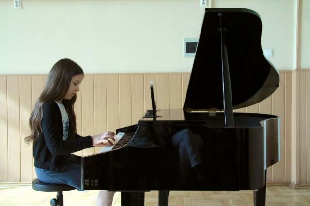 Poznański Konkurs Instrumentalistów - Solistów, 9 kwietnia 2015r., organizator: MDK2 (Iwona Różalska)