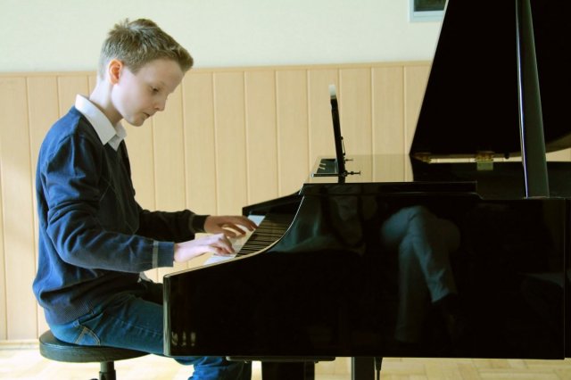 Poznański Konkurs Instrumentalistów - Solistów, 9 kwietnia 2015r., organizator: MDK2 (Iwona Różalska)
